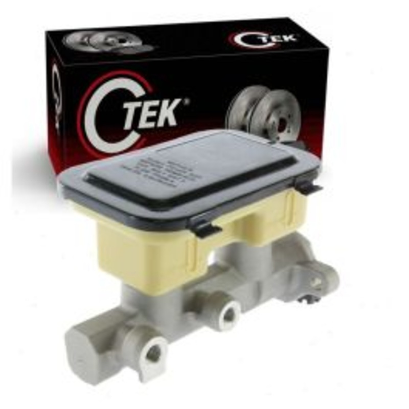 Centric CTEK Brake Master Cylinder for 1992-1993 GMC Typhoon