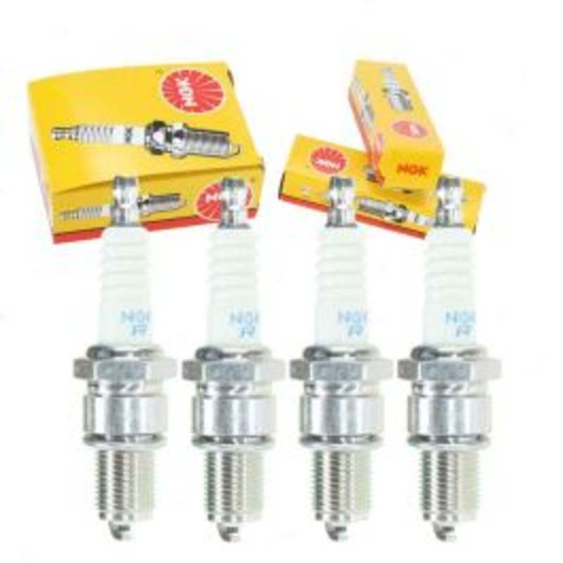 4 pc NGK Standard Spark Plugs for 1967-1973 Saab 96 1.5L 1.7L V4