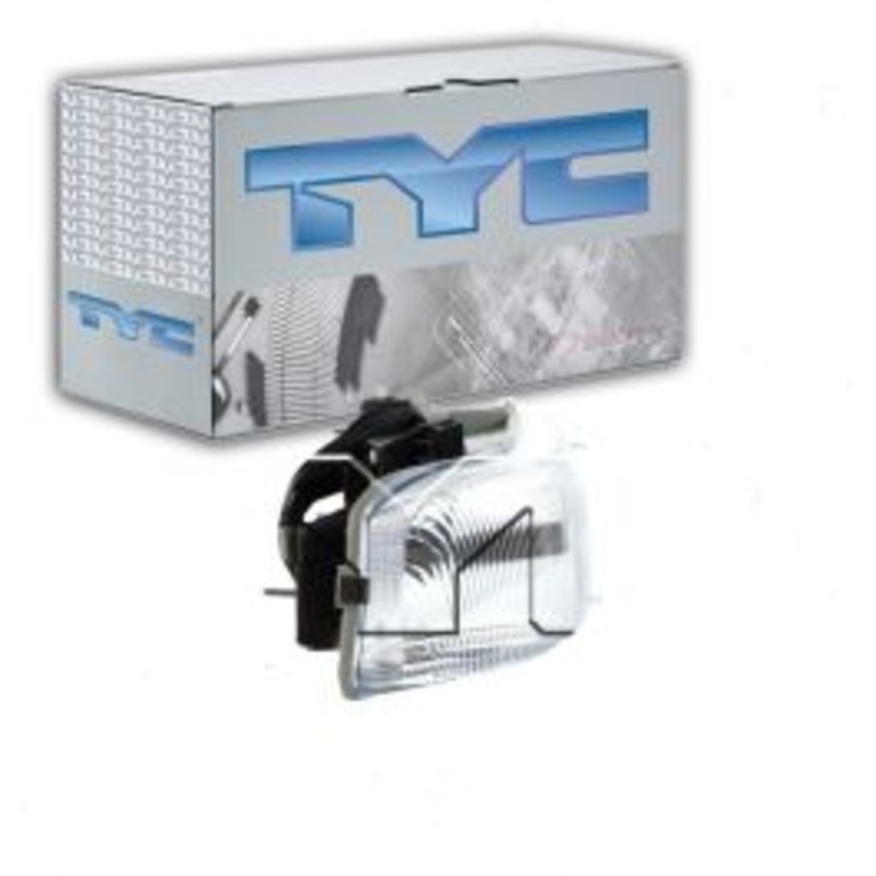 TYC Right Headlight Assembly for 2000-2006 Chevrolet Suburban 2500