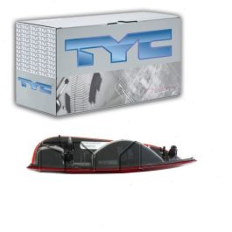 TYC Right Tail Light Assembly for 1999-2007 Ford F-350